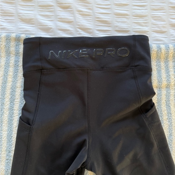 Nike Pro Leggings - Picture 4 of 5